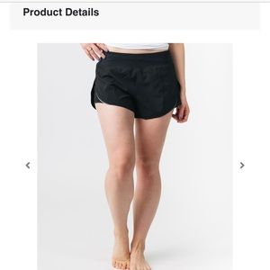 Zyia black mesh energy shorts large